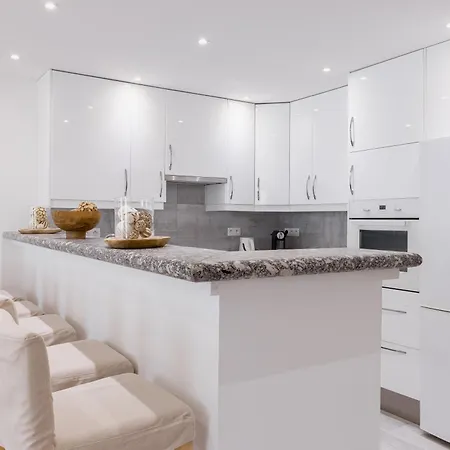 Apartment 38 Meynadier 4p By Halldis Cannes