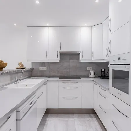 38 Meynadier 4p By Halldis Apartamento