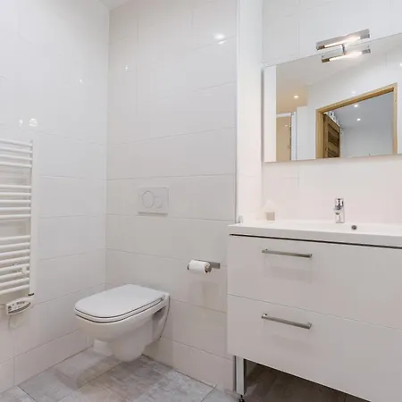 38 Meynadier 4p By Halldis Apartamento