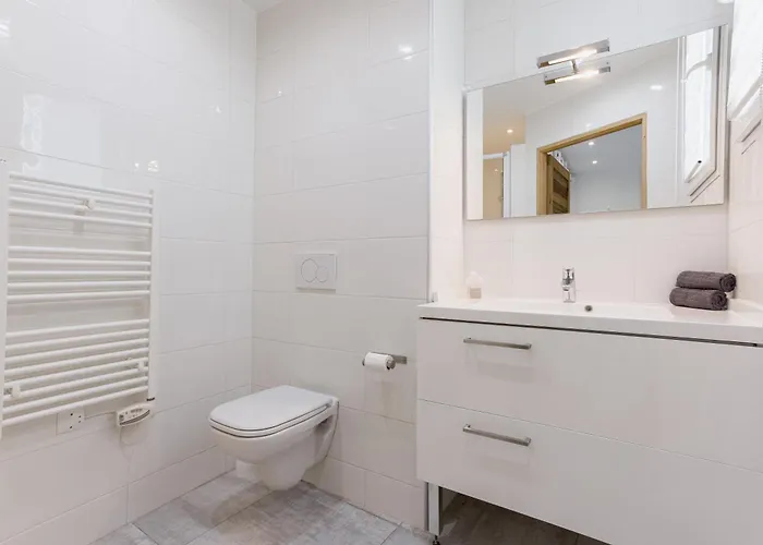 38 Meynadier 4p By Halldis 公寓