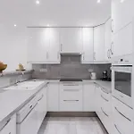 38 Meynadier 4p By Halldis Apartmán